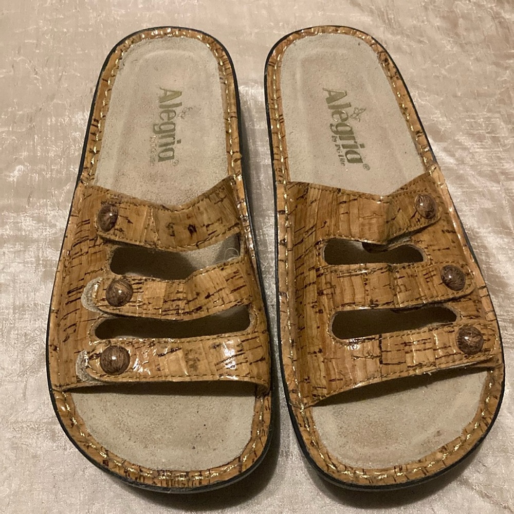 Alegria Fiona Sandals Slides Patent Cork